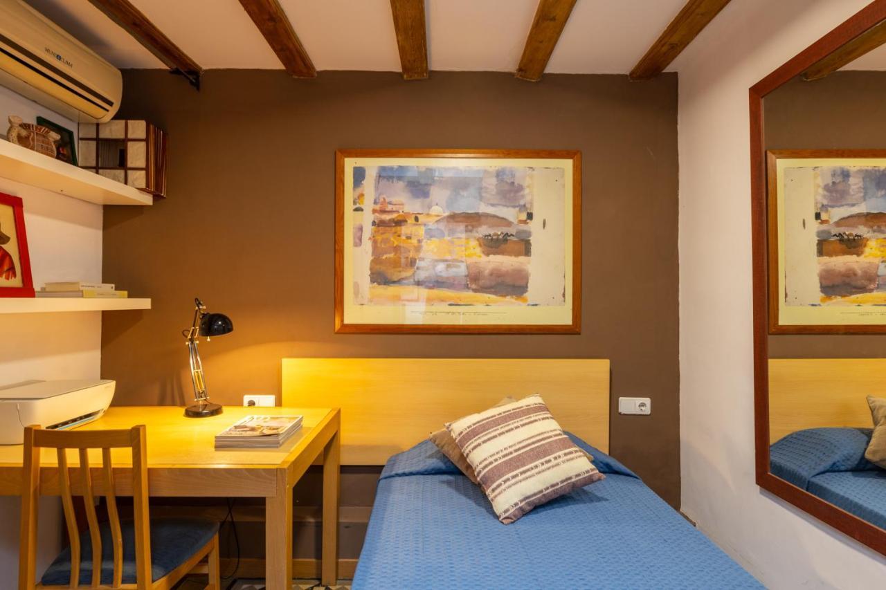 Aparteasy - Central Gracia Apartments บาร์เซโลนา ภายนอก รูปภาพ