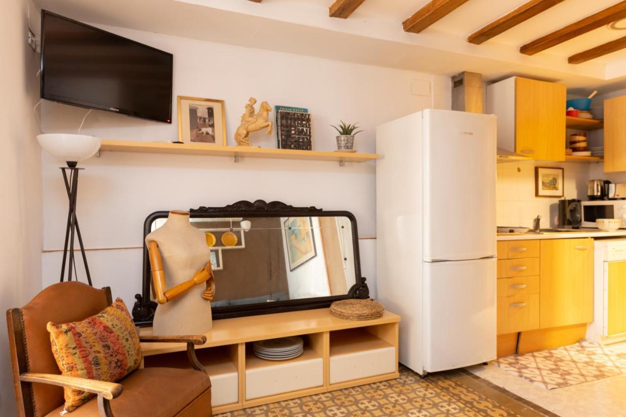 Aparteasy - Central Gracia Apartments บาร์เซโลนา ภายนอก รูปภาพ