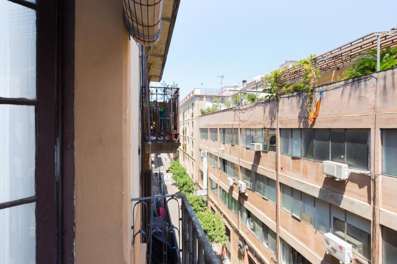 Aparteasy - Central Gracia Apartments บาร์เซโลนา ภายนอก รูปภาพ