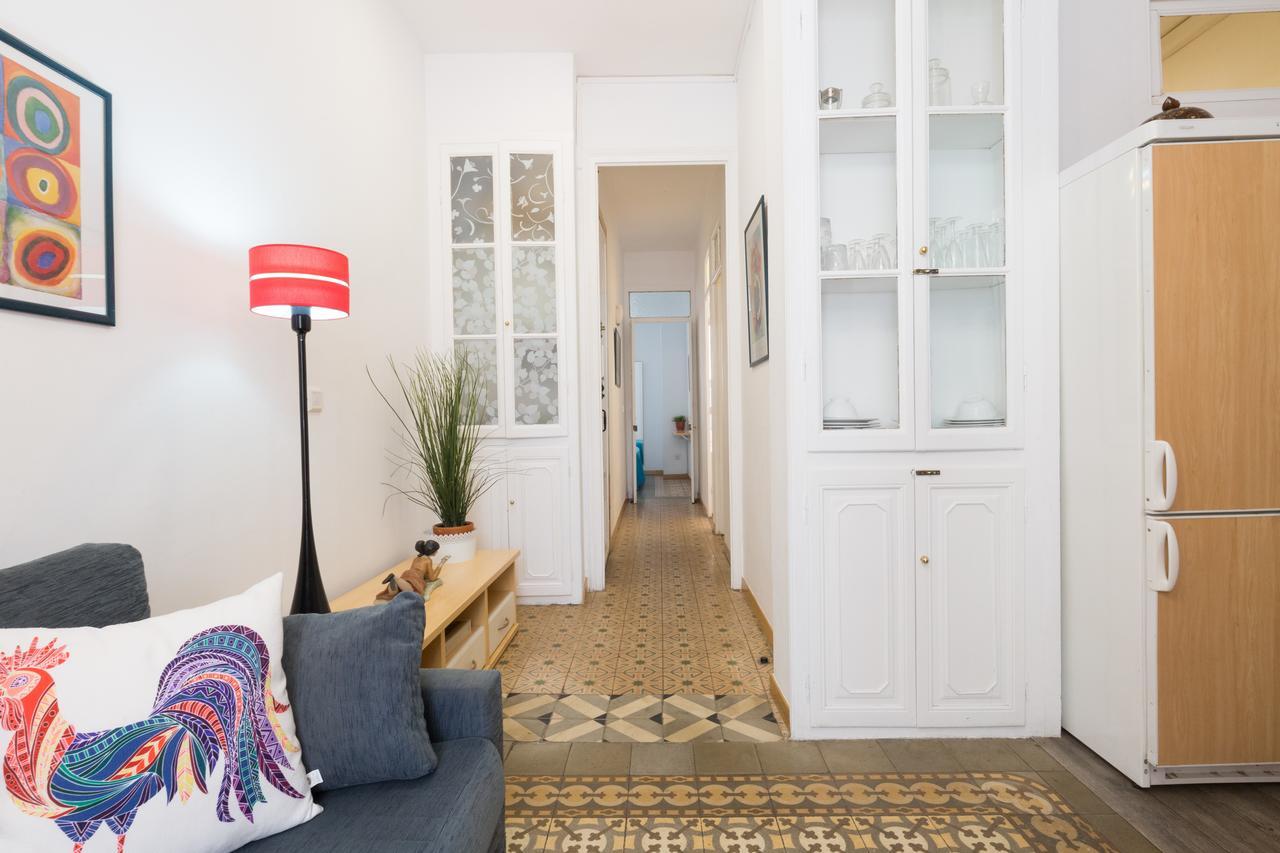 Aparteasy - Central Gracia Apartments บาร์เซโลนา ภายนอก รูปภาพ